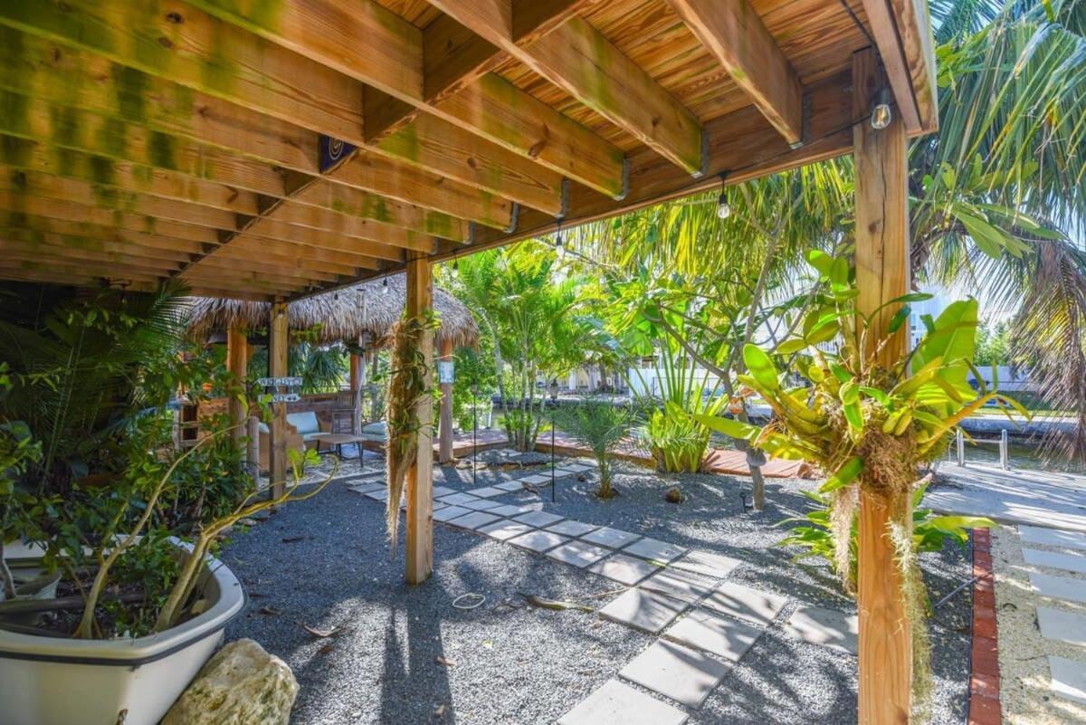 Loggerhead Lagoon - Modern Waterfront Home Pirates Cove Kültér fotó